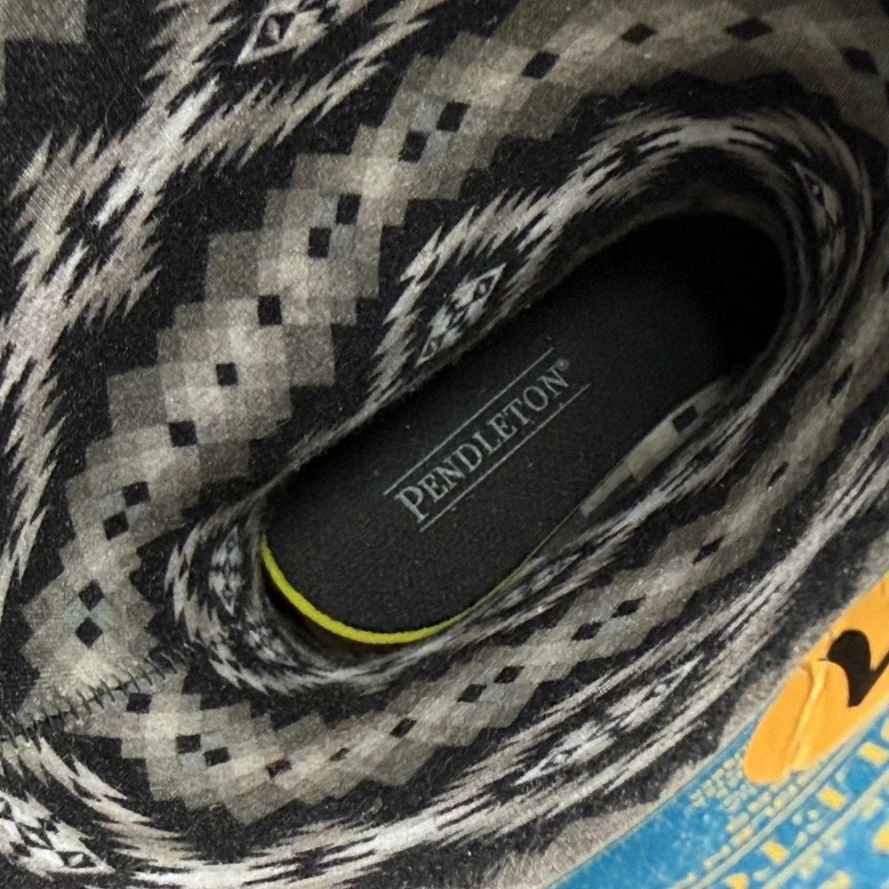 Pendleton Black Rubber Tall Rain‎ Boots Womens Size 7 Southwestern Lining Buckle